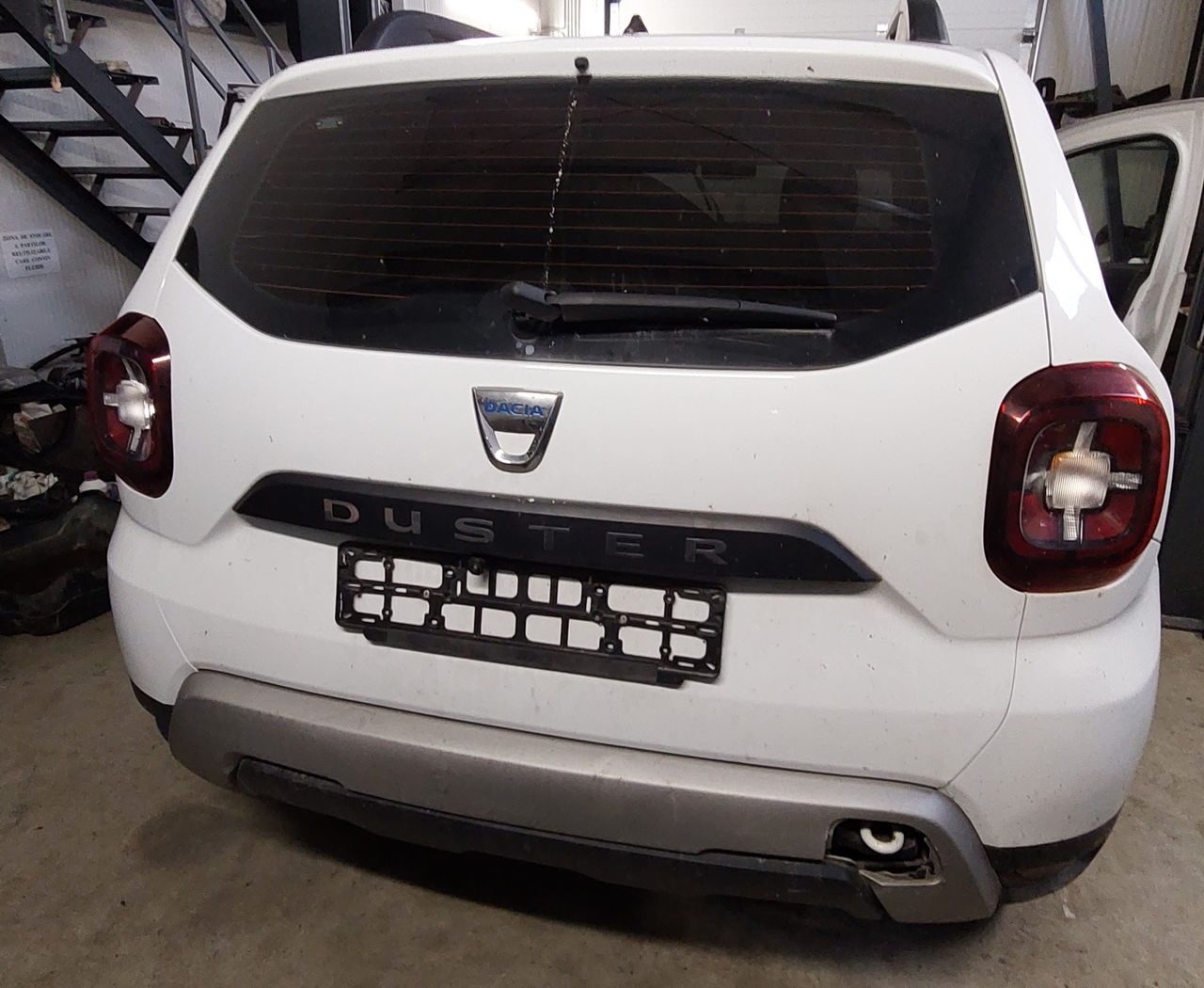 LFSYYD Protection Coffre Voiture Pour Chien Pour Dacia Duster III 2024, Imperméable Antidérapant Tapis Voiture Housse Siège Avec Protecteur Latéral