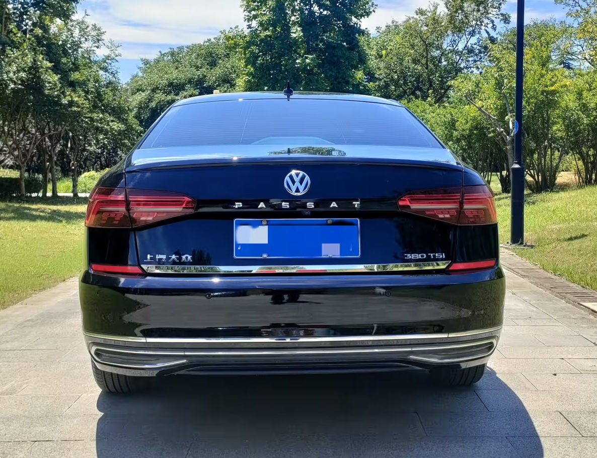 Volkswagen Passat foto 5