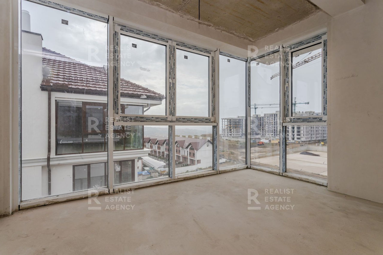 Apartament cu 4 camere, 170 m², Durlești, Chișinău foto 2