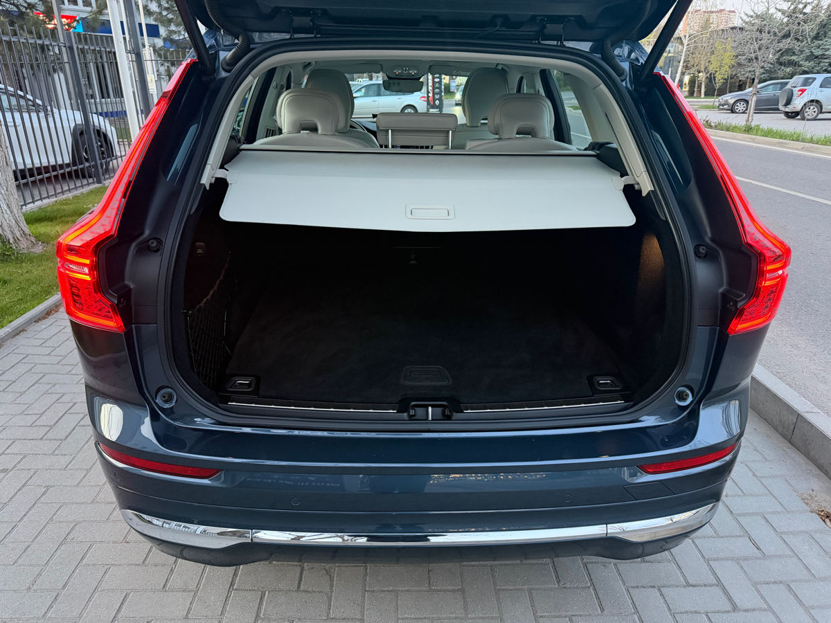 Volvo XC60 2021 photo 12