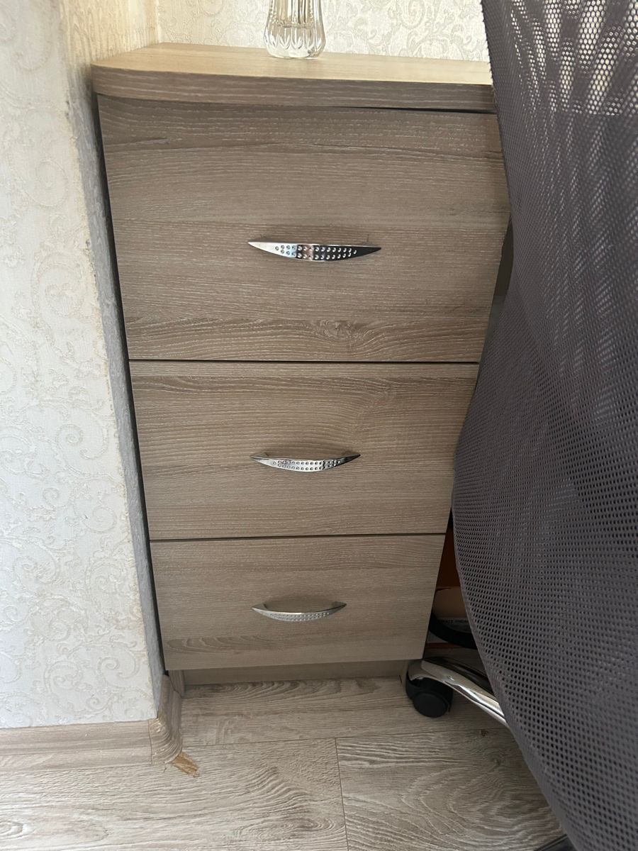Set mobilier birou - 2 mese colț + 2 dulapuri de perete (dreapta și stanga) foto 2