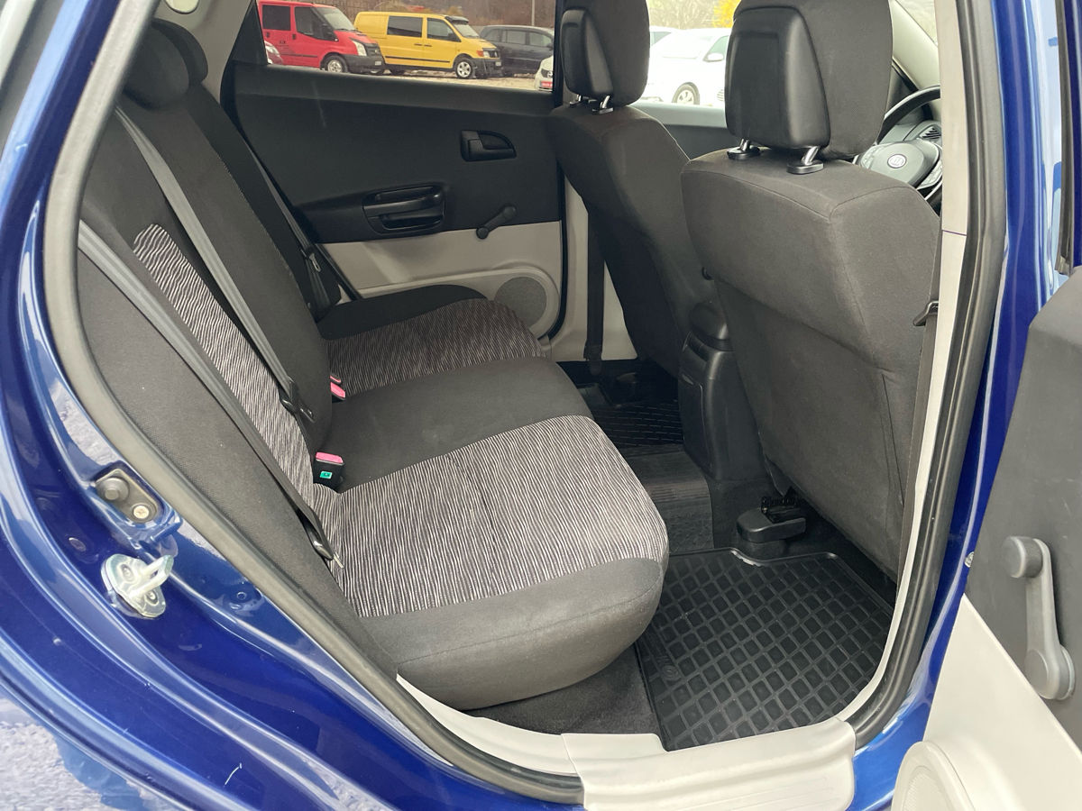 KIA Ceed foto 8