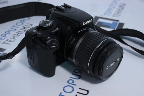 Зеркальный японский полупрофессиональный фотоаппарат Canon