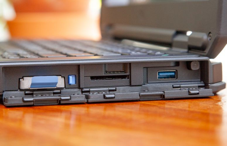 Dell Extreme Rugged (i5 8350u/16/512Gb, Radeon RX 540 4Gb) фото 3