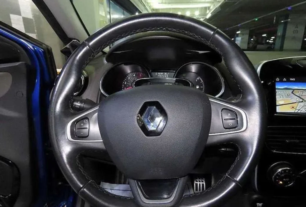 Renault Clio foto 4