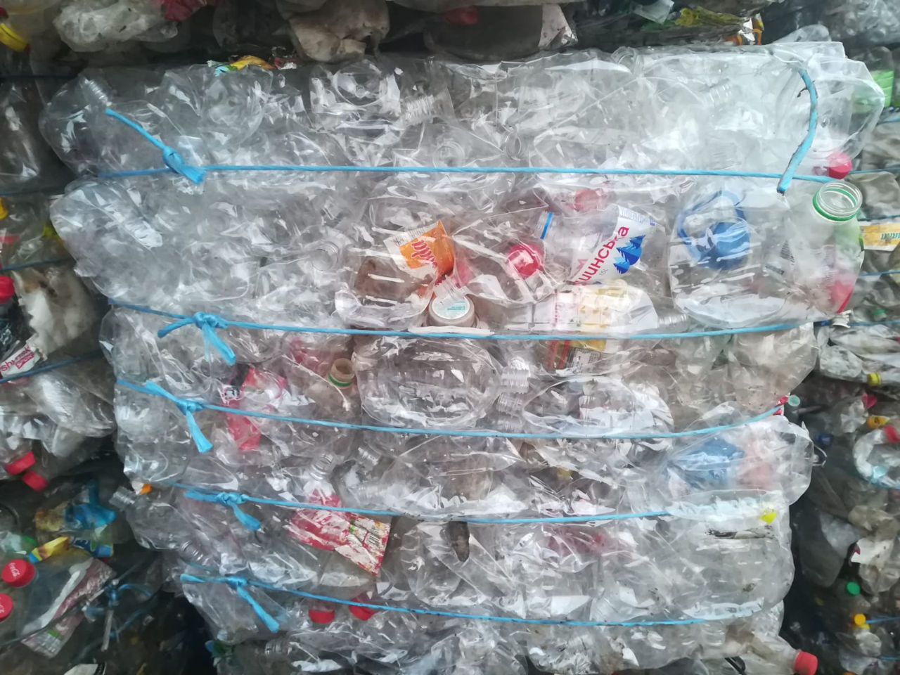 Vânzare Plastic PP, PET, HDPE foto 3