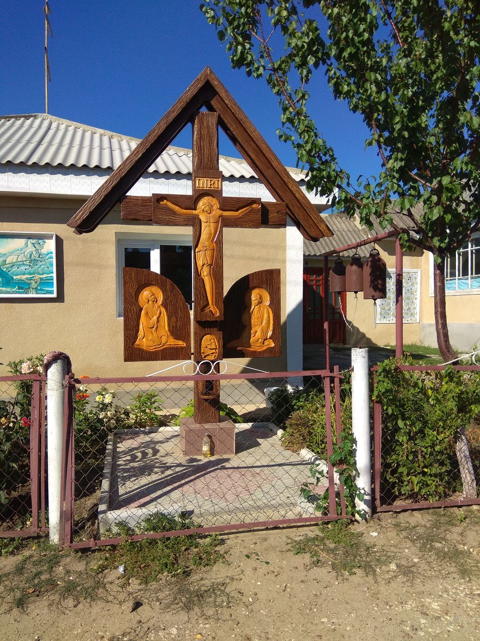 răstigniri din lemn foto 8