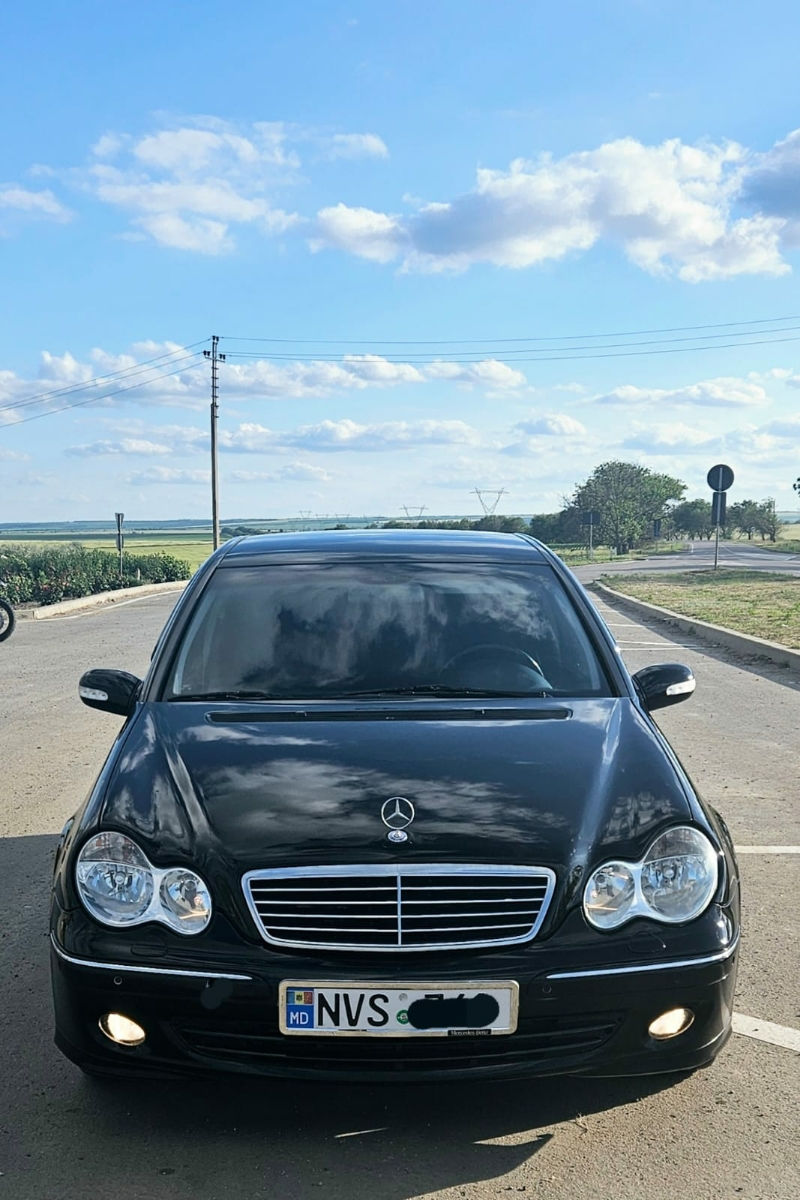 Mercedes C-Class фото 0