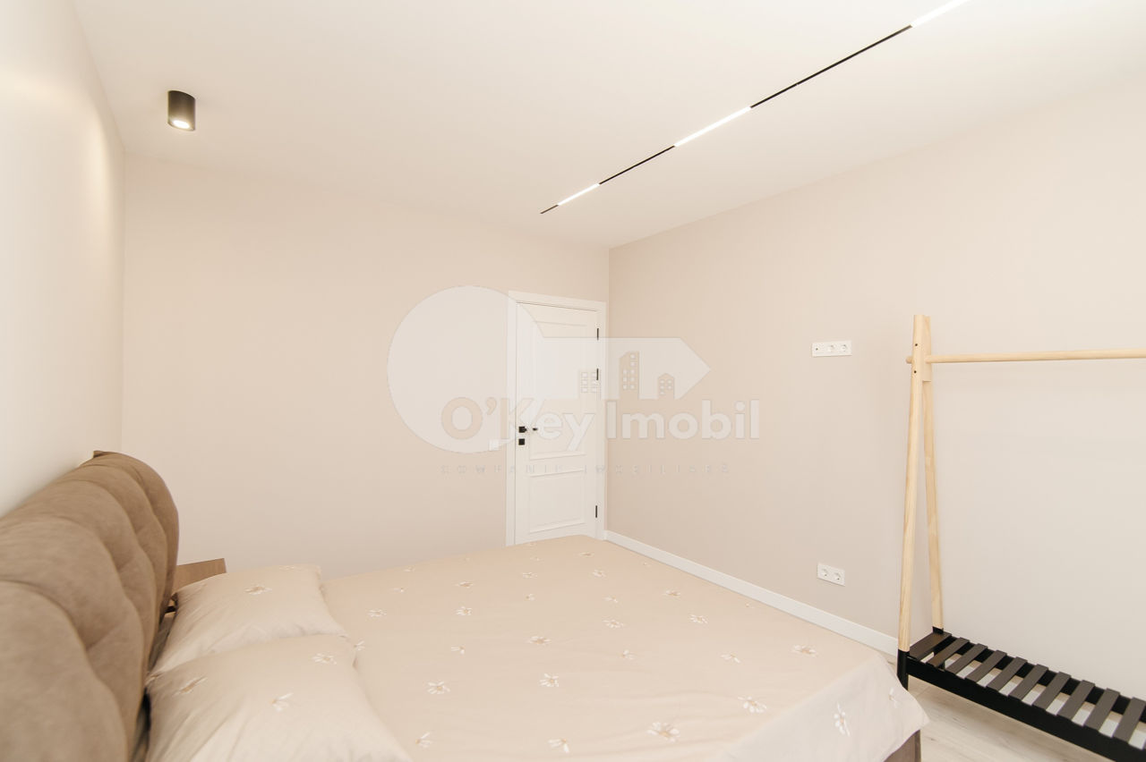 Apartament cu 2 camere, 75 m², Buiucani, Chișinău foto 2