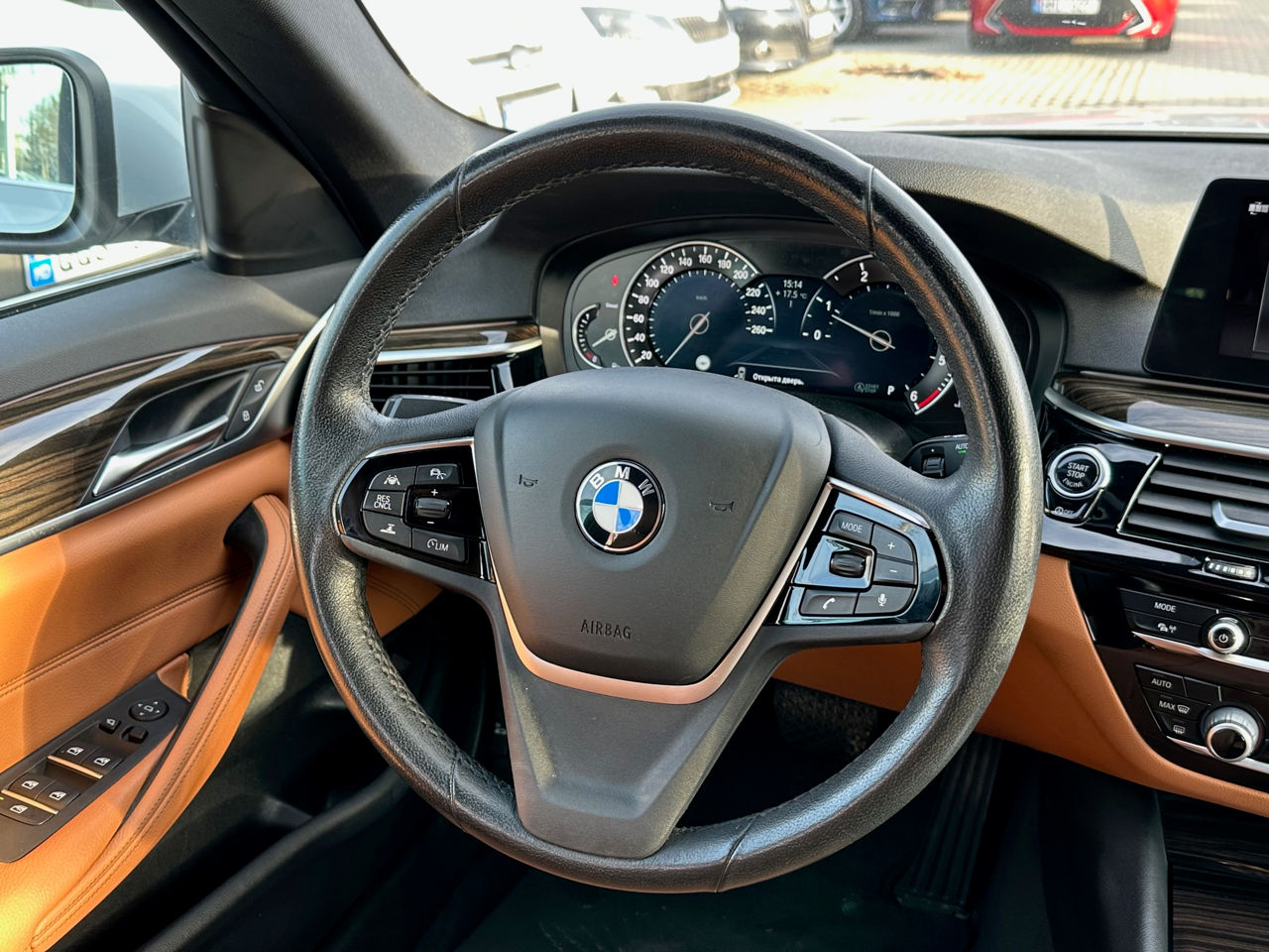 BMW 5 Series foto 10