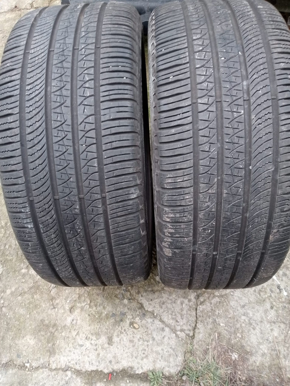 275 40 R22 2 cauciucuri Pirelli