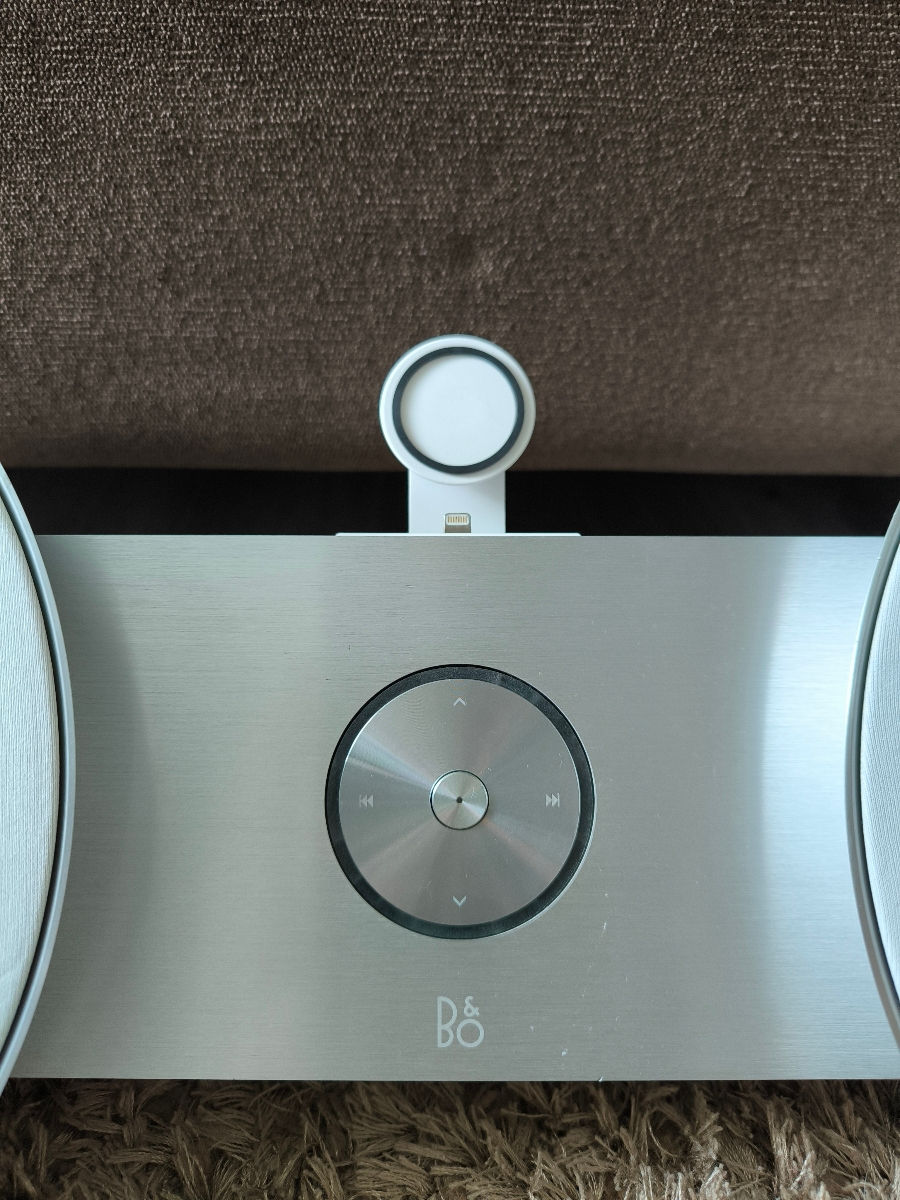 Bang & Olufsen Beoplay A8 Mk2 ipod dock station - 6600 lei фото 1