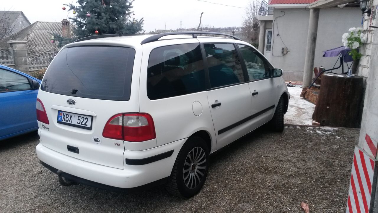 Ford Galaxy foto 1