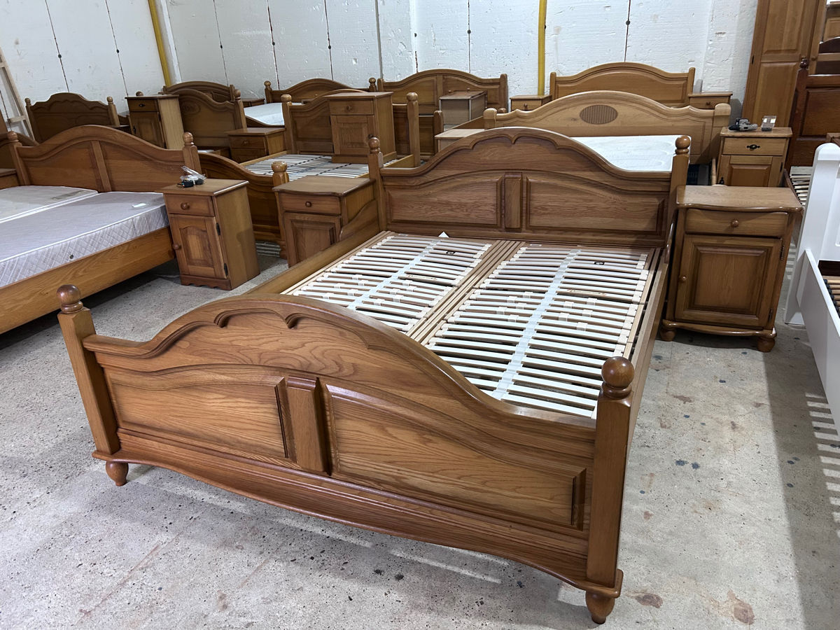 Vand dormitoare din lemn natural foto 0