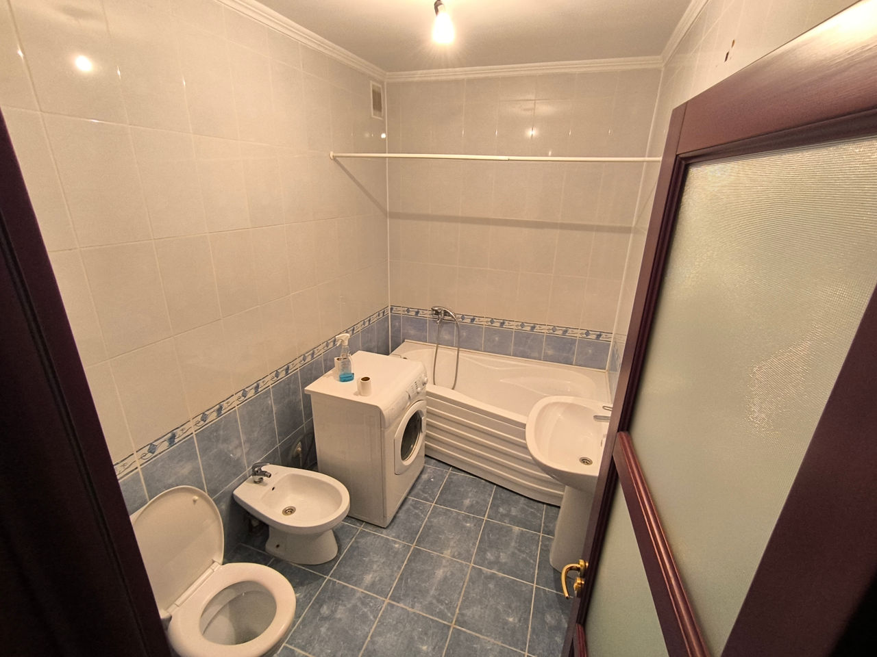 Apartament cu 2 camere, 86 m², Centru, Chișinău foto 1