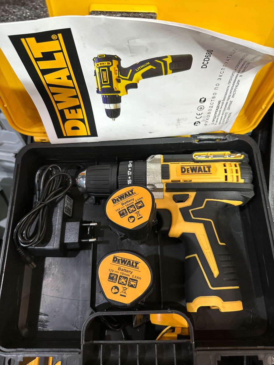 Шуруповерт ударный DeWALT 12V foto 0