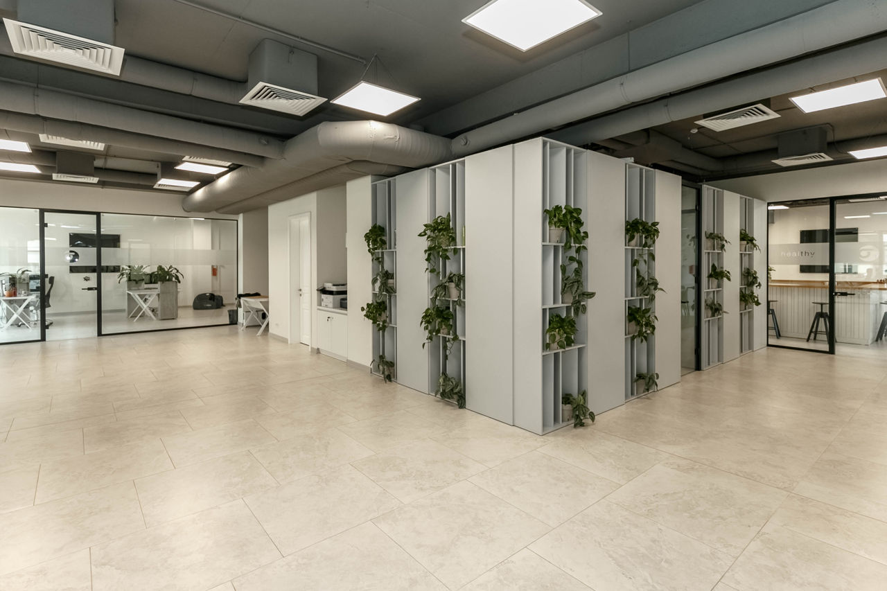 Arenda  spatii oficii comercial 484 m2 h podurilor 3,75m chisinau centru фото 1