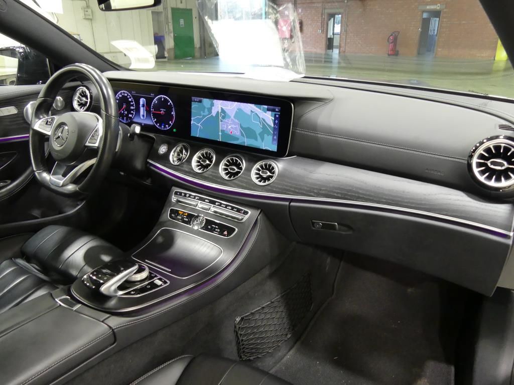 Mercedes E-Class Coupe foto 3