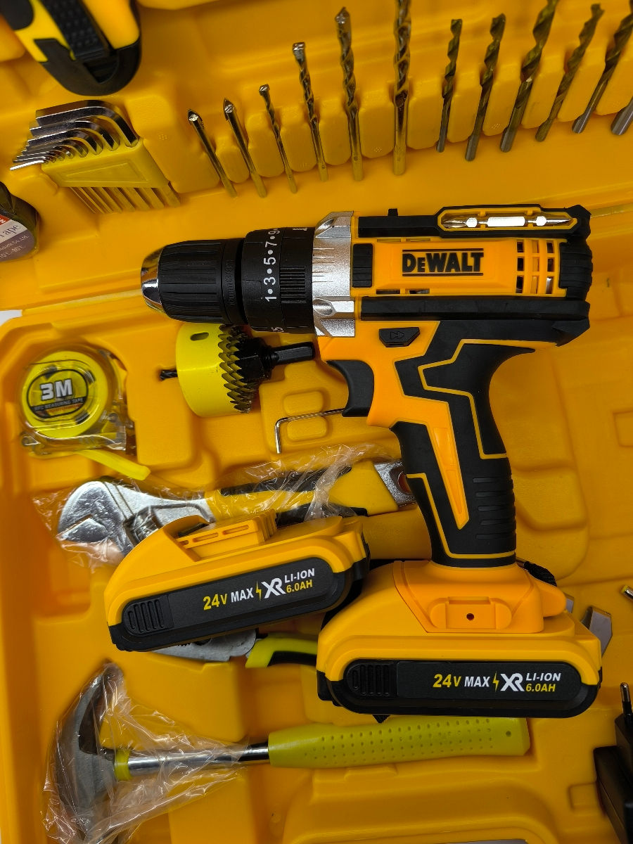 Новый ударный шуруповёрт DeWalt 24v/6ah с большим набором инструментов foto 4