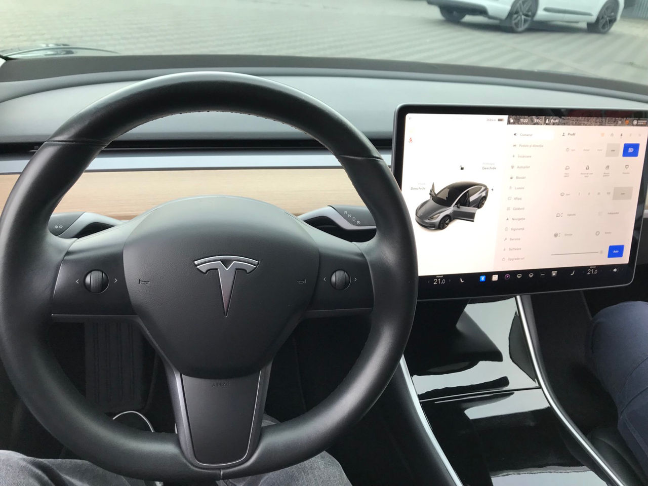 Tesla Model 3 foto 11