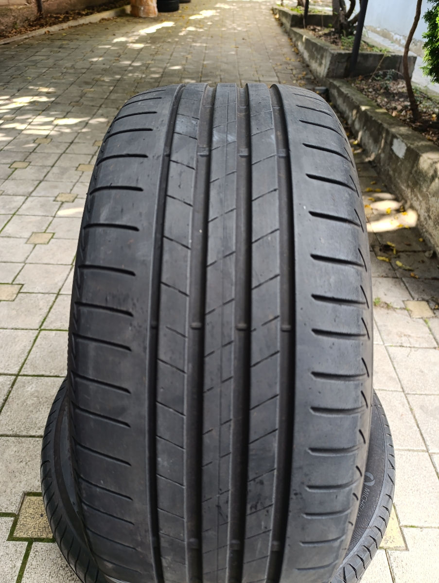 225 50 17, 2020 Bridgestone vara foto 0