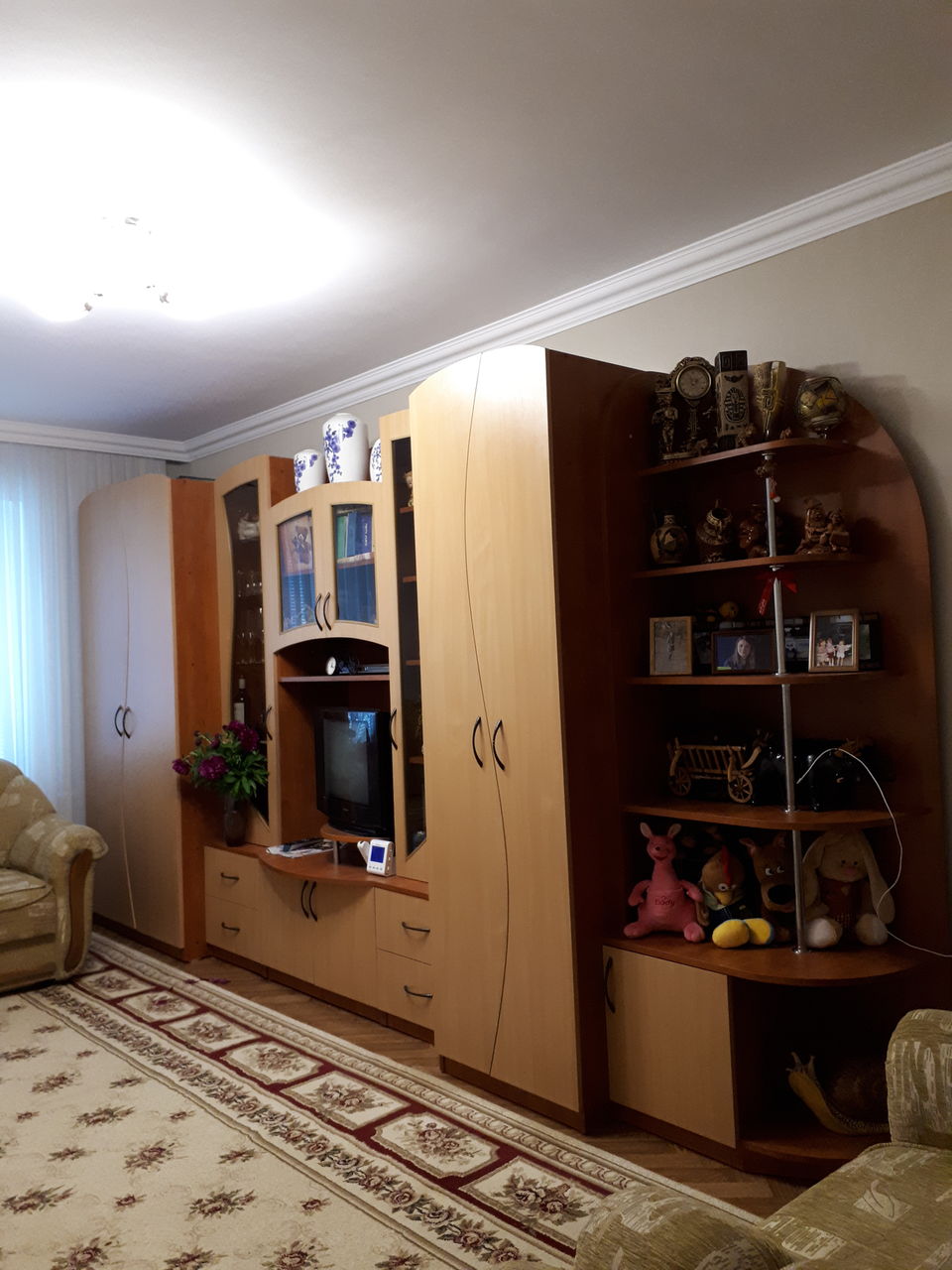 Mobila Perete