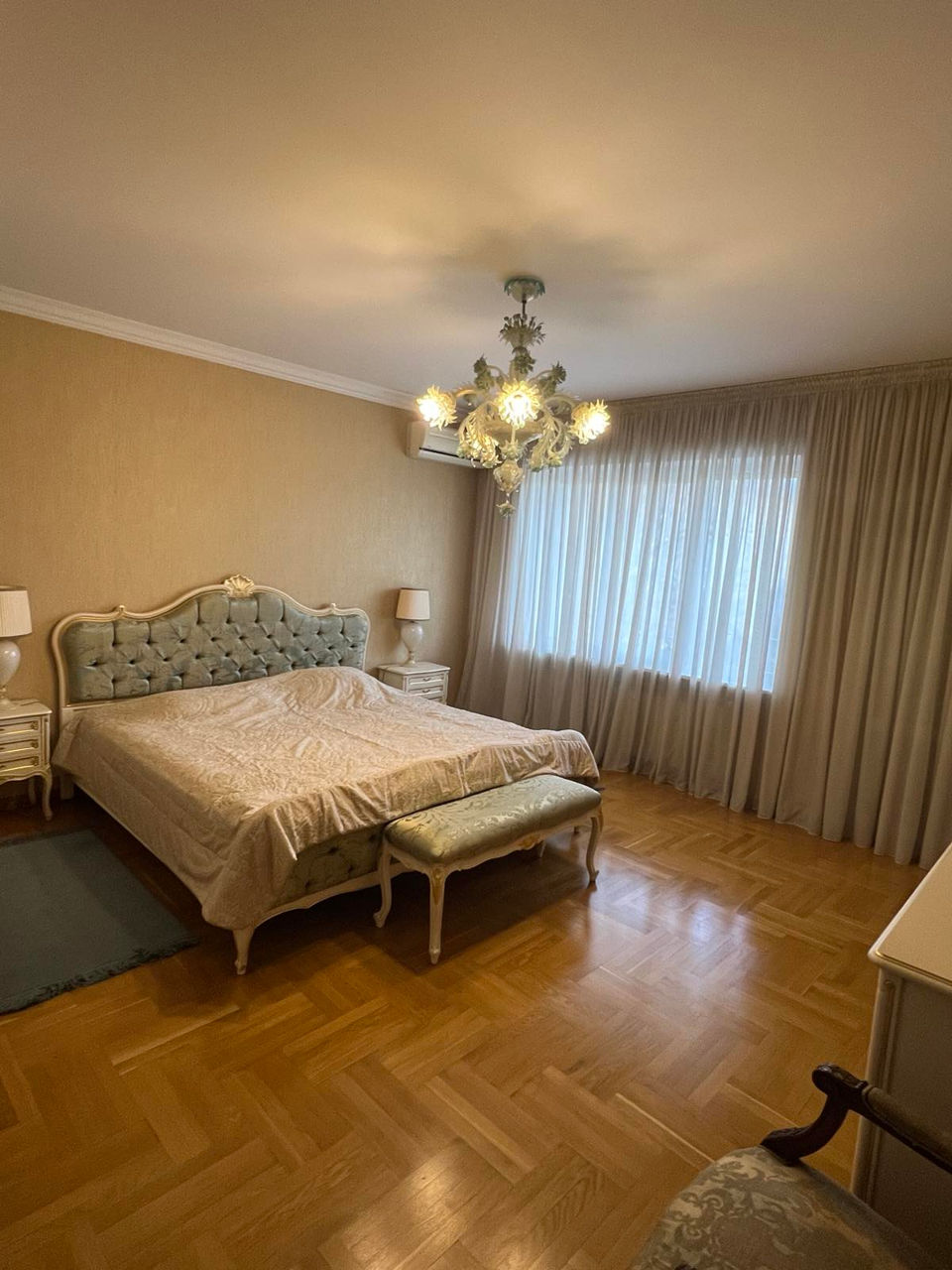 Casa For Rent la Valea Morilor -5500 euro. foto 3