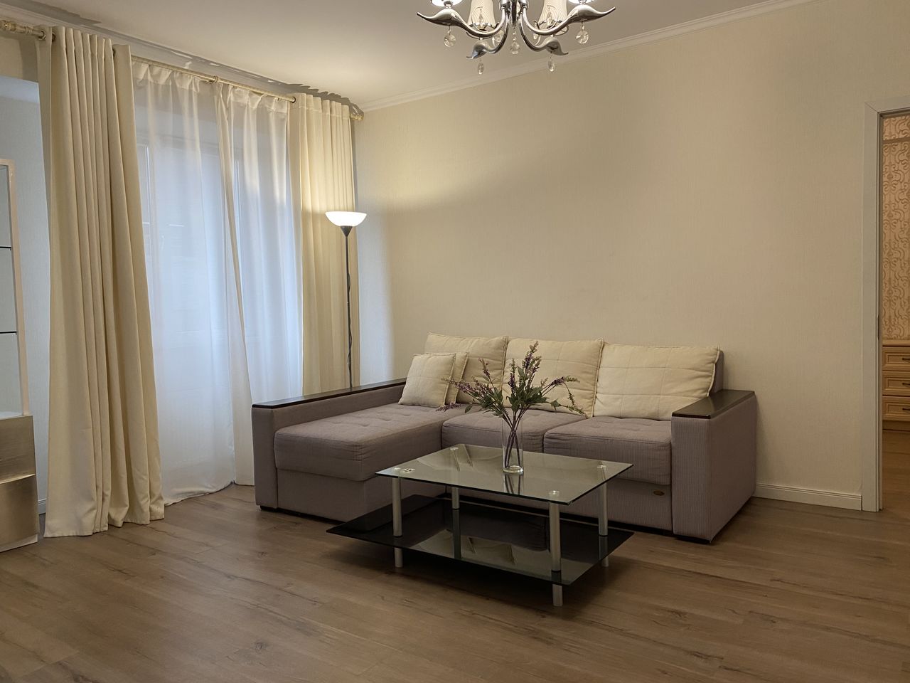 Apartament cu 2 camere, 58 m², Centru, Chișinău foto 1