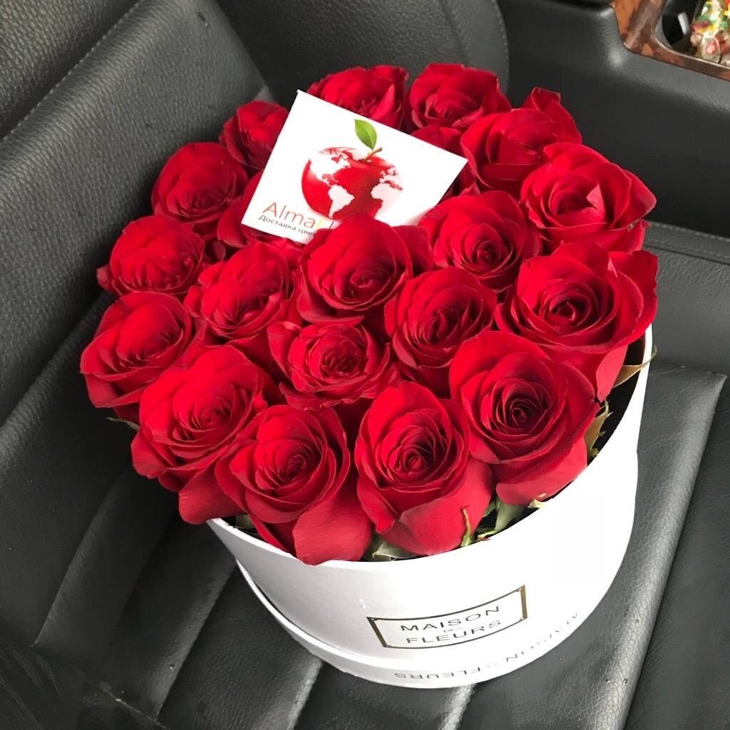 Розы в коробке