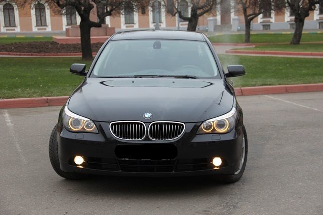 BMW 5 Series foto 0