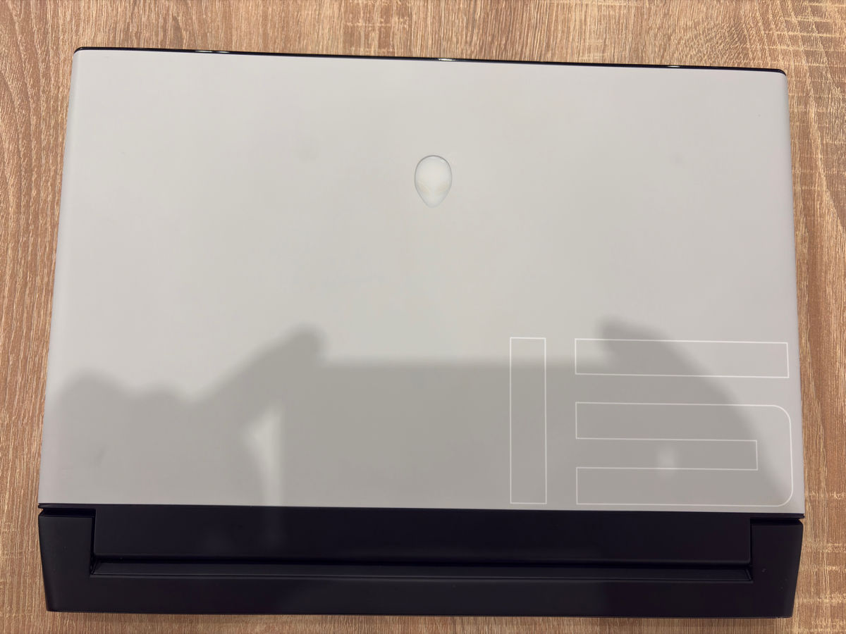 Alienware M15, R3