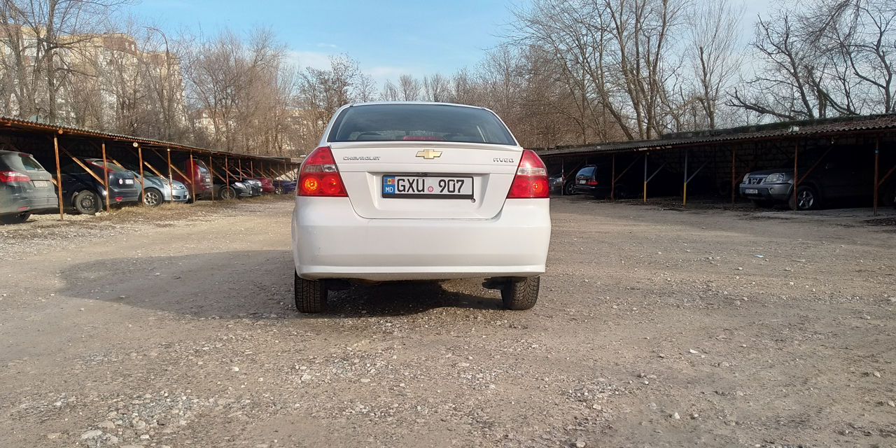 Chevrolet Aveo foto 4
