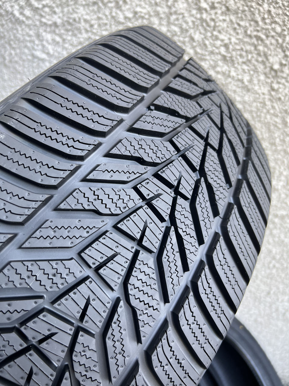 2 шины/ 2 anvelope 265/45 R21 Hankook Icept Evo3 Winter/ Доставка, livrare toata Moldova 2024 foto 3