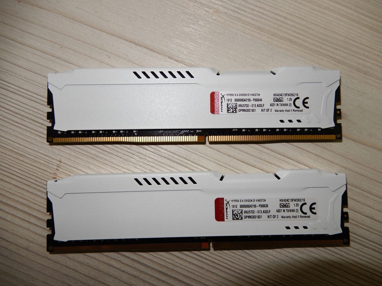 o placa atermiter ddr3 8gb 1866 mhz - 600 lei, HyperX FURY White 16 gb ...