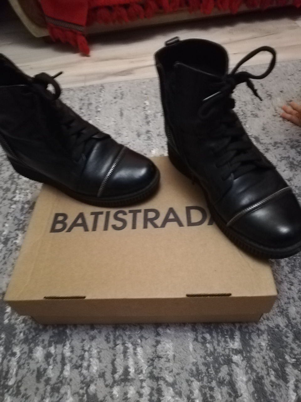 Botine din piele Batistrada.Marimea 38