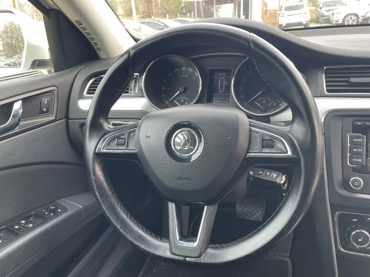 Skoda Superb foto 14