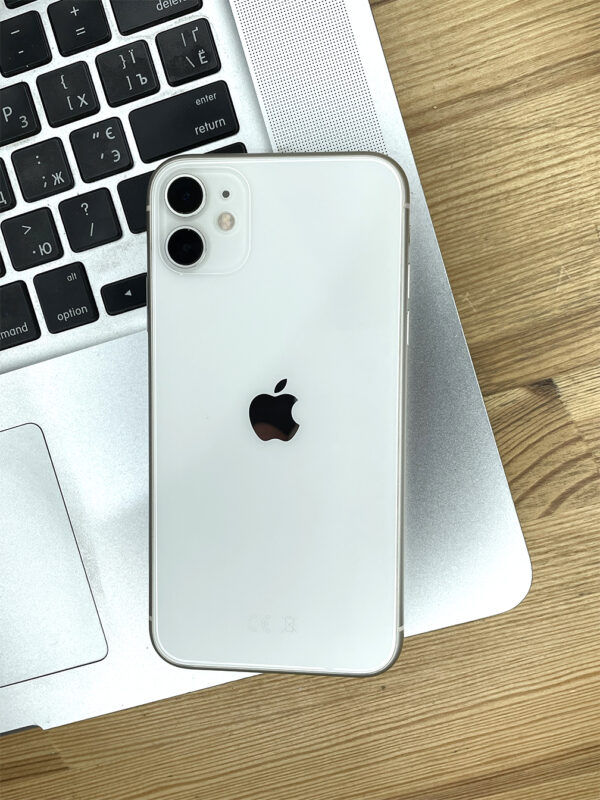 Apple iPhone 11 256GB White Reused foto 3