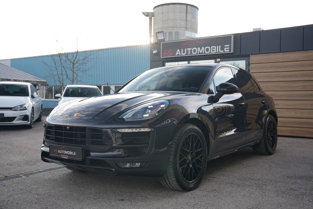 PorscheMacan