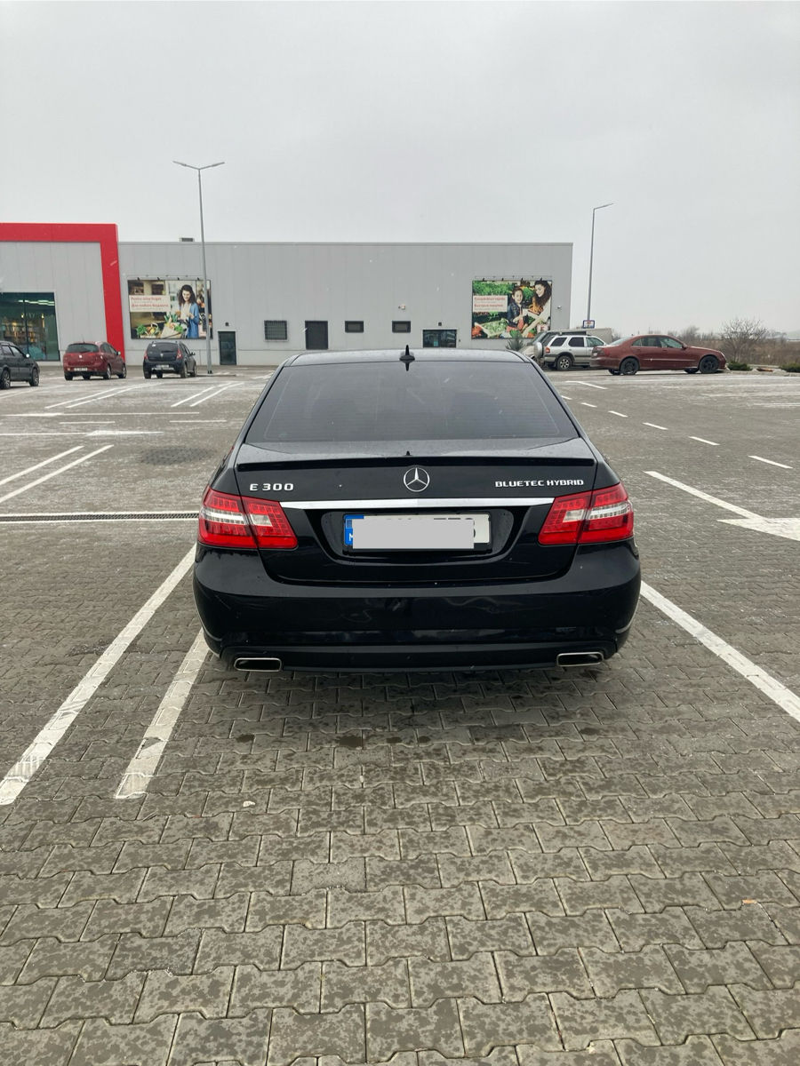 Mercedes E-Class foto 3