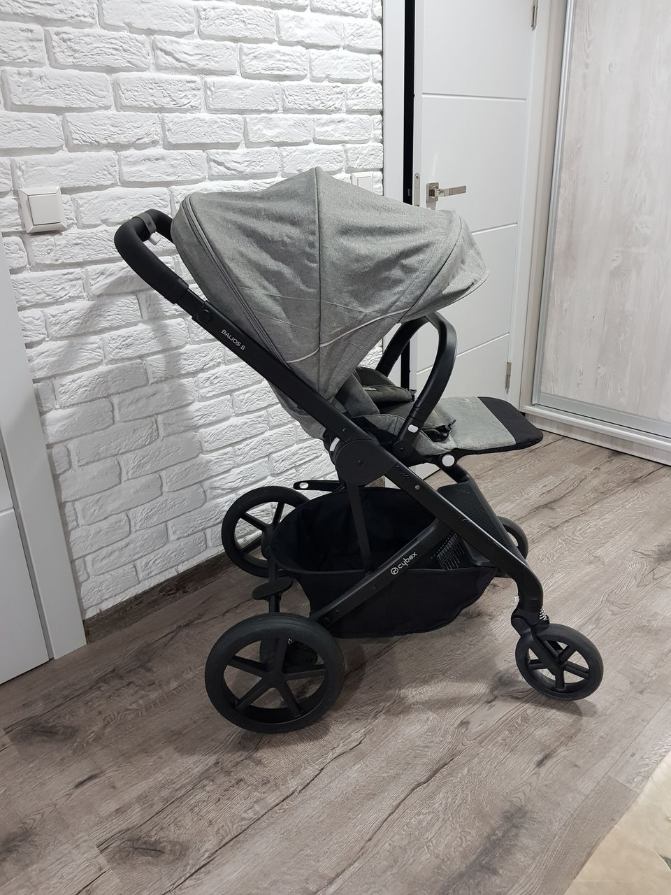 carucior cybex balios s