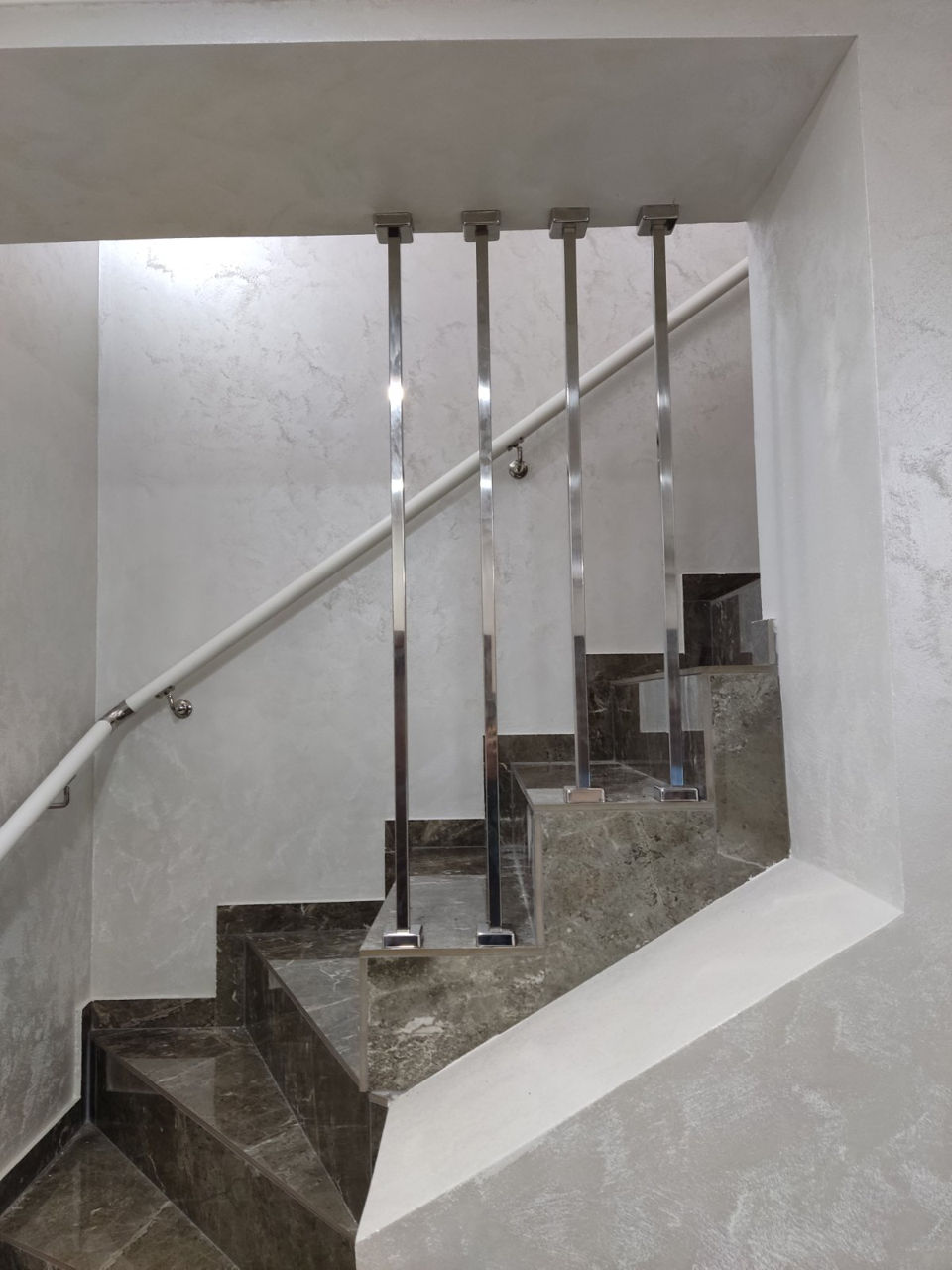 Balustrade din Inox si Sticla ( Pleksiglas )  !!! Перила из Нержавейки и Закаленного стеклa foto 13