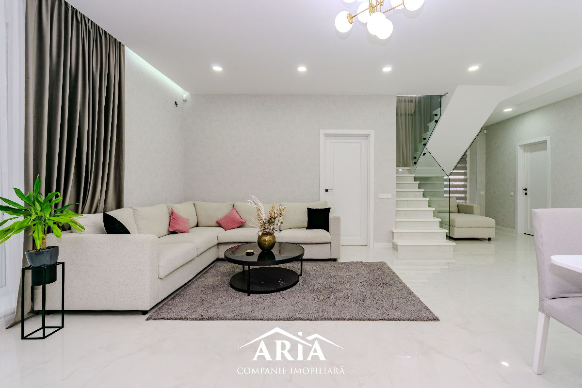 Vând casă, Tohatin, 4 ari, 3 dormitoare, SPA zonă, jacuzzi, bazin, beci, garaj foto 0