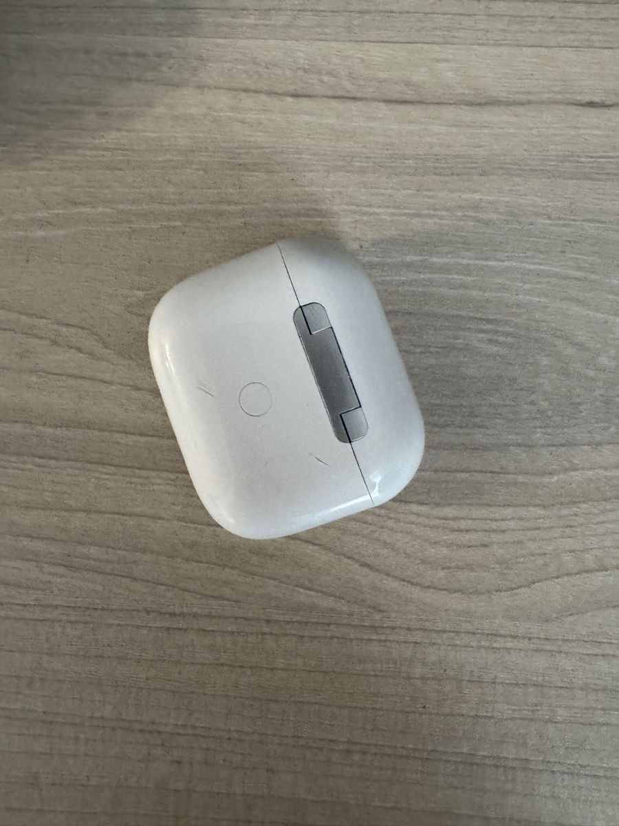 AirPods 3 фото 2