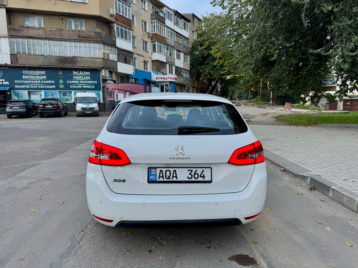 Peugeot 308 foto 2