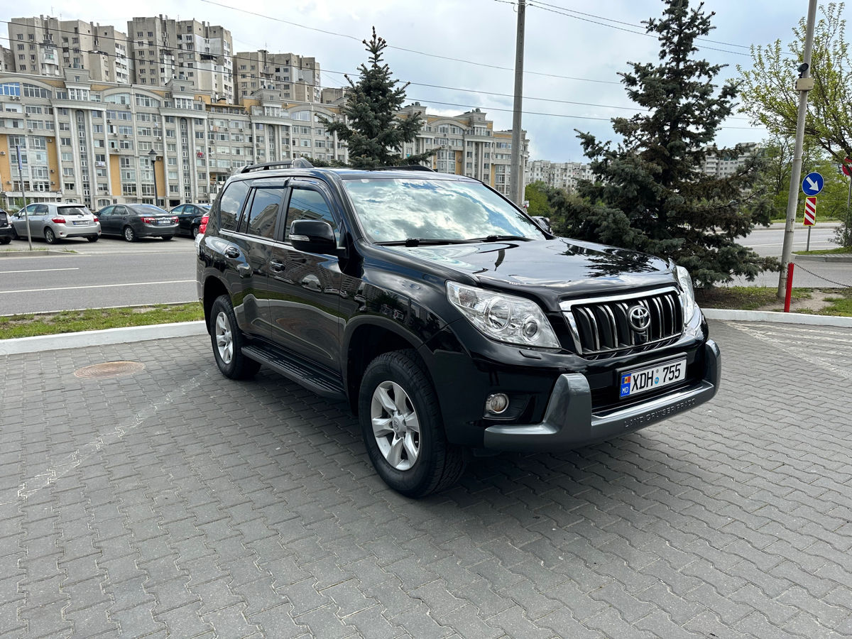 Toyota Land Cruiser Prado foto 2