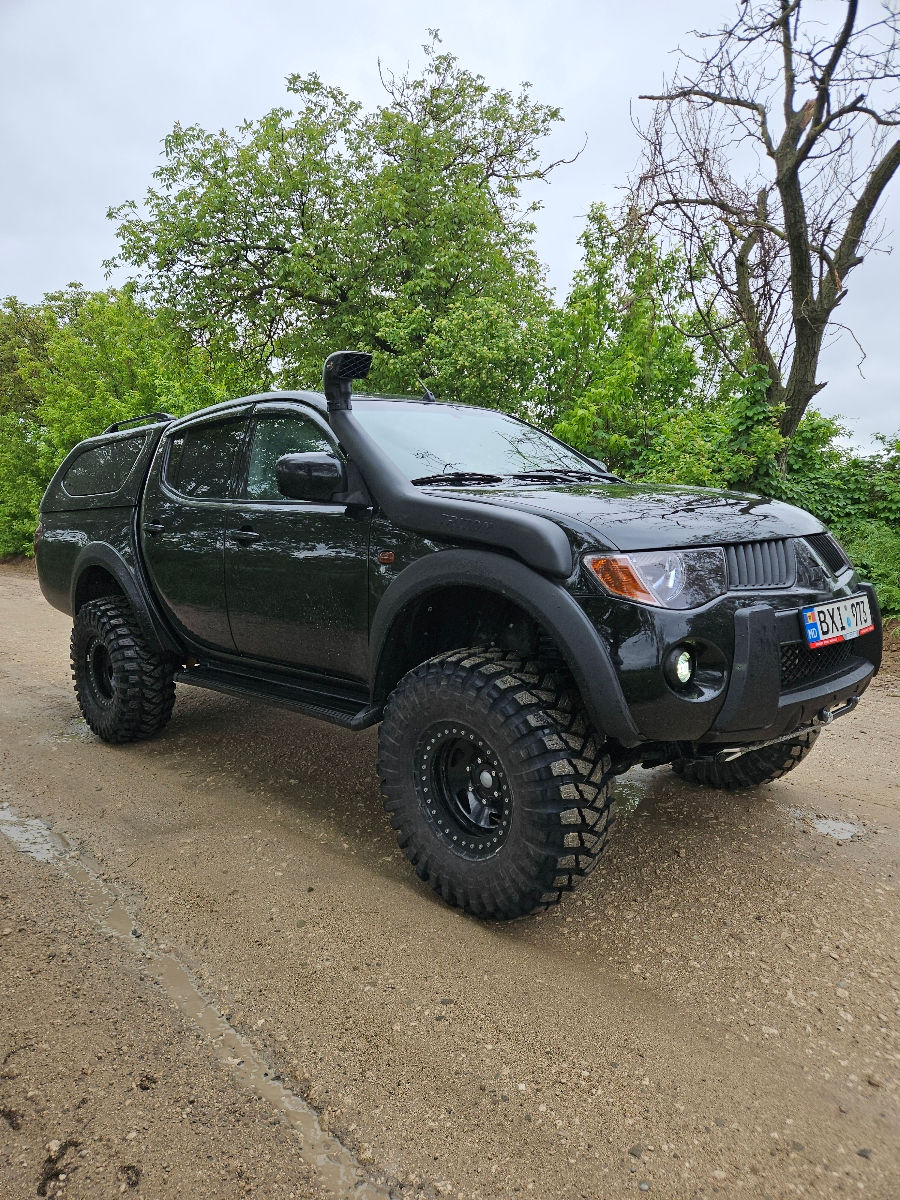 Mitsubishi L200 foto 2