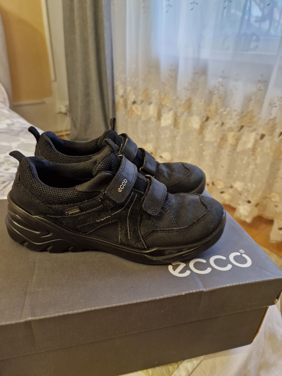 Adidasi Ecco. M 35  250 lei foto 0