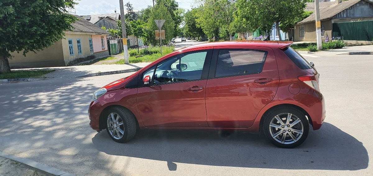 Toyota Yaris foto 4