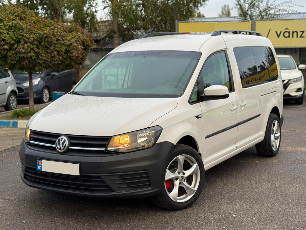 Volkswagen Caddy фото 0