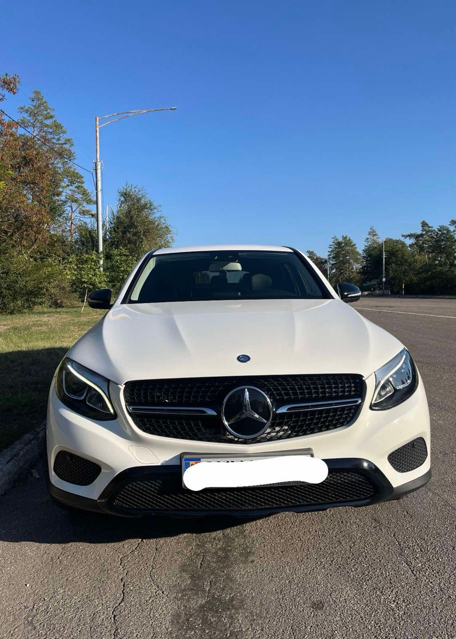 Mercedes GLC Coupe foto 1